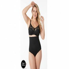 High-Waist Seamless Triangle Shorts